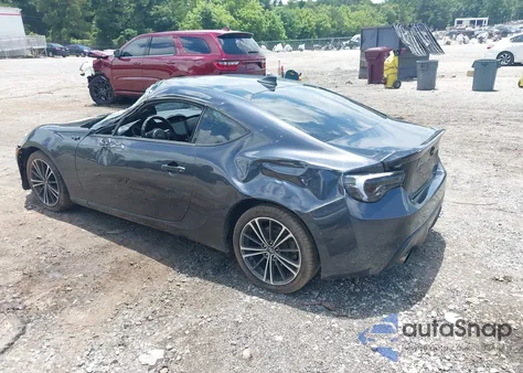 2015 Scion Fr-S z USA, uszkodzony, nr VIN JF1ZNAA11F8713673